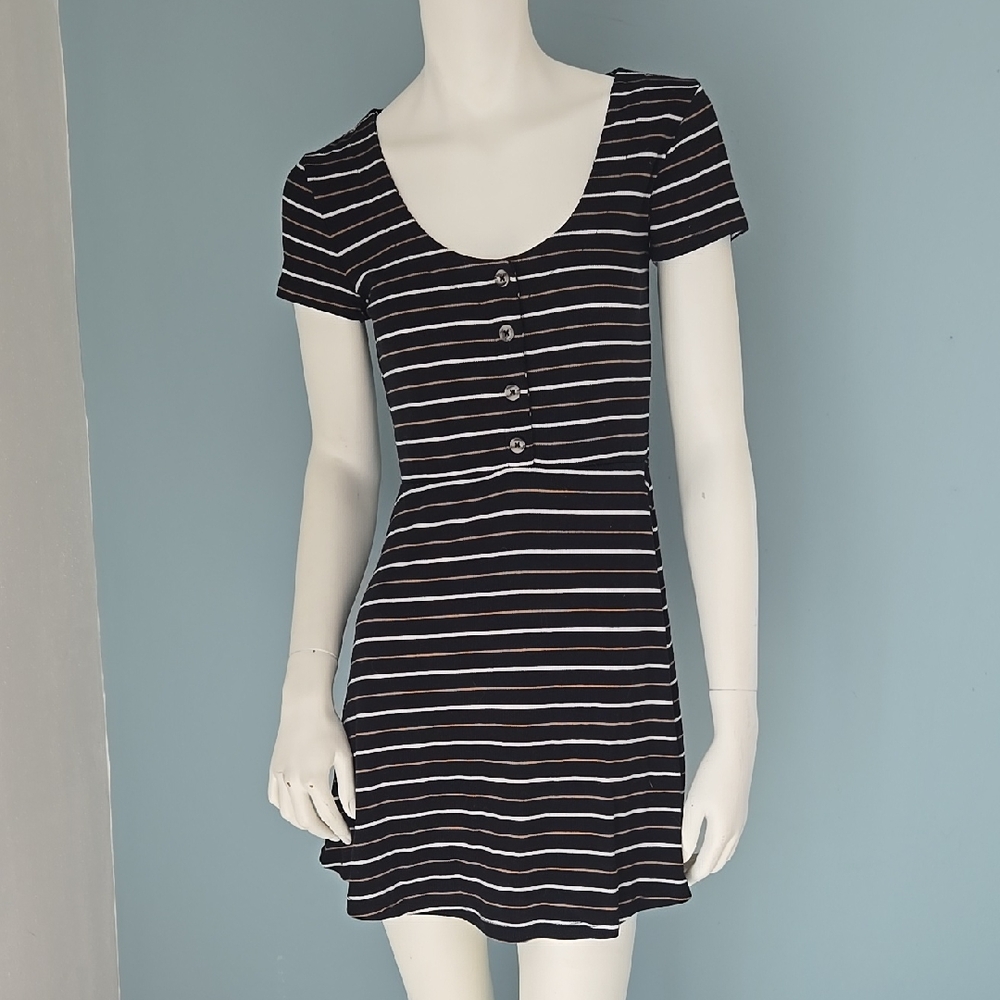 Aeropostale Black and White Buttoned Sheath Mini Dress